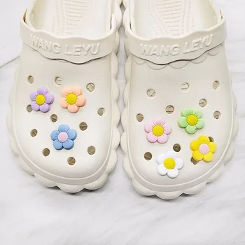Горещи Аксесоари Jibz с ярки цветове, висулки от крокодилска кожа за обувки, на приятелите, на творчеството, на Коледна украса Гринч 2023, търговия на Едро