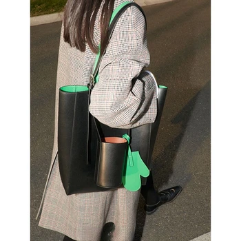 2023 Японски Корейски висок контраст-зелена дамска чанта за почивка през рамо голям капацитет, чанти-тоут 2 в 1 за пътувания до работното място, гъвкавостта на мода