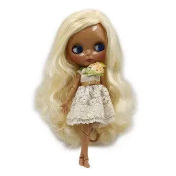 Ледената кукла DBS Blyth 1/6 bjd ob24 играчка златисто-руса коса със странично пробором тъмната кожа ставите на тялото 30 см произволен цвят на очите