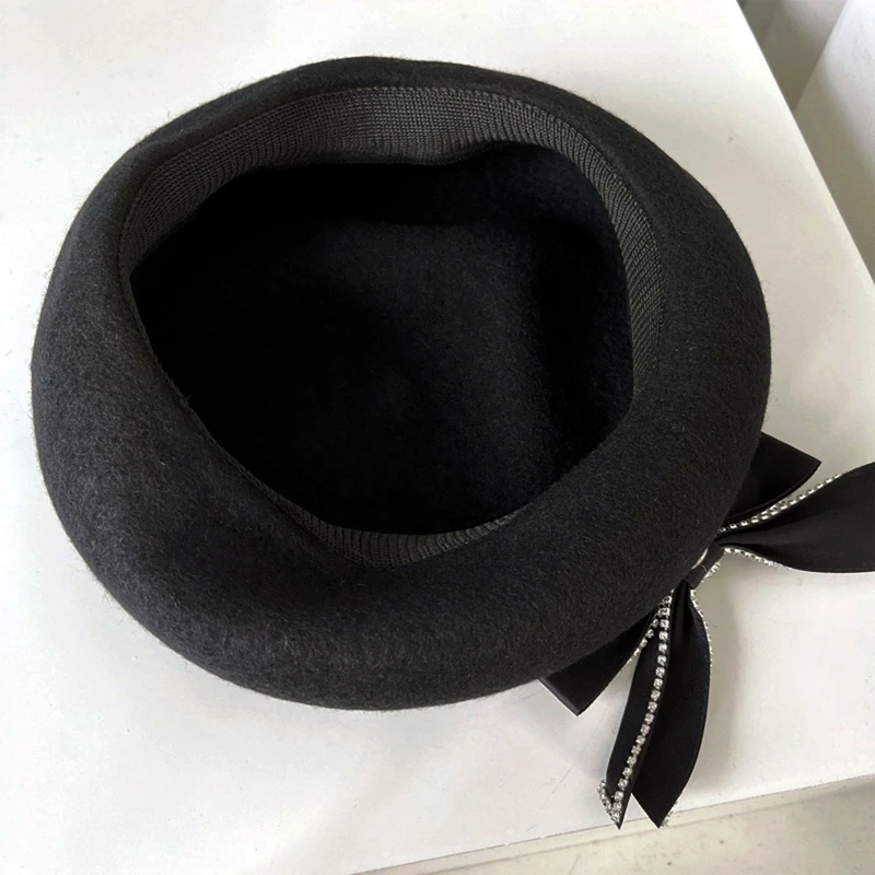 Модерна зимна черна шапка-бини с лък на ленти, топла шапка на художник за есен-зима Изображение 2