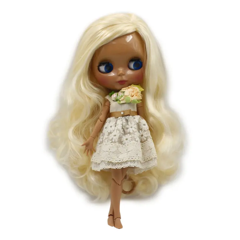 Ледената кукла DBS Blyth 1/6 bjd ob24 играчка златисто-руса коса със странично пробором тъмната кожа ставите на тялото 30 см произволен цвят на очите Изображение 0