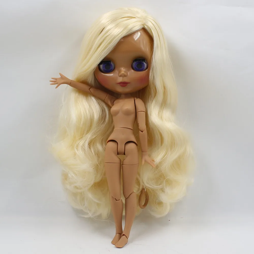 Ледената кукла DBS Blyth 1/6 bjd ob24 играчка златисто-руса коса със странично пробором тъмната кожа ставите на тялото 30 см произволен цвят на очите Изображение 2