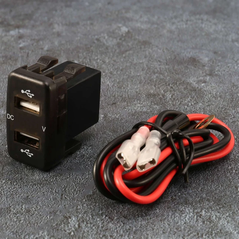 5X Гнездо зарядно за кола с два USB-порта, адаптер за зареждане волта-дисплей, подходящ за Toyota Blue Изображение 3